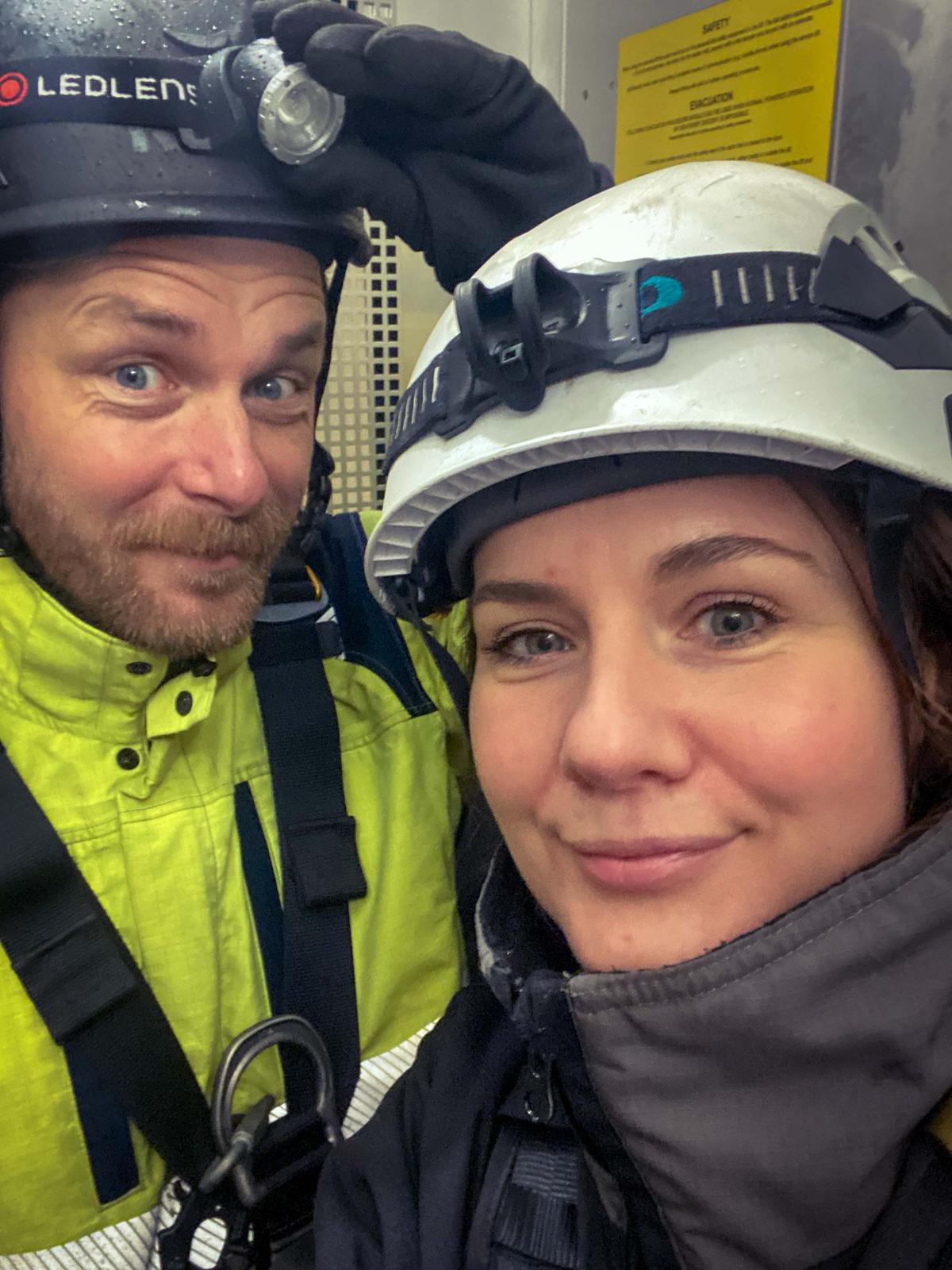Team bei der Seilzugangsinspektion